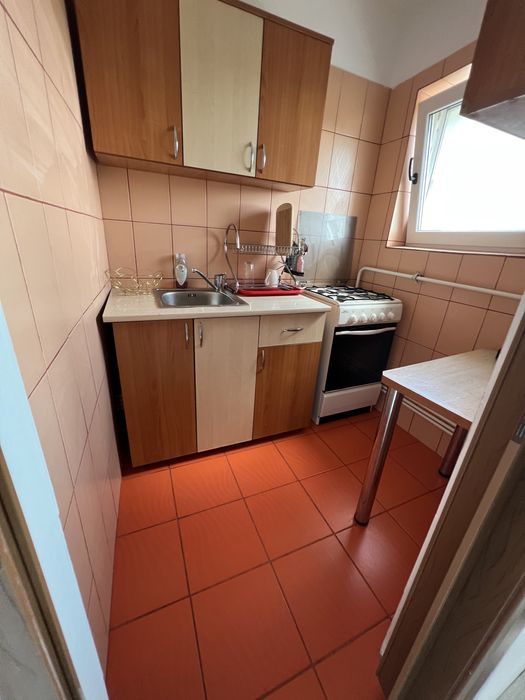 Inchiriez garsoniera