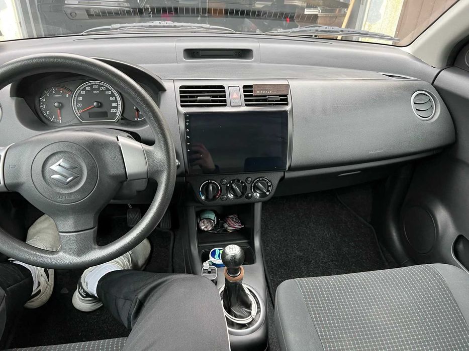 Navigatie GPS Android 15 Dedicata Suzuki Swift QLed Carplay DSP 4G