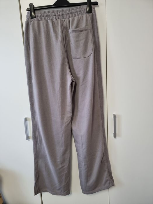 Pantaloni sport dama