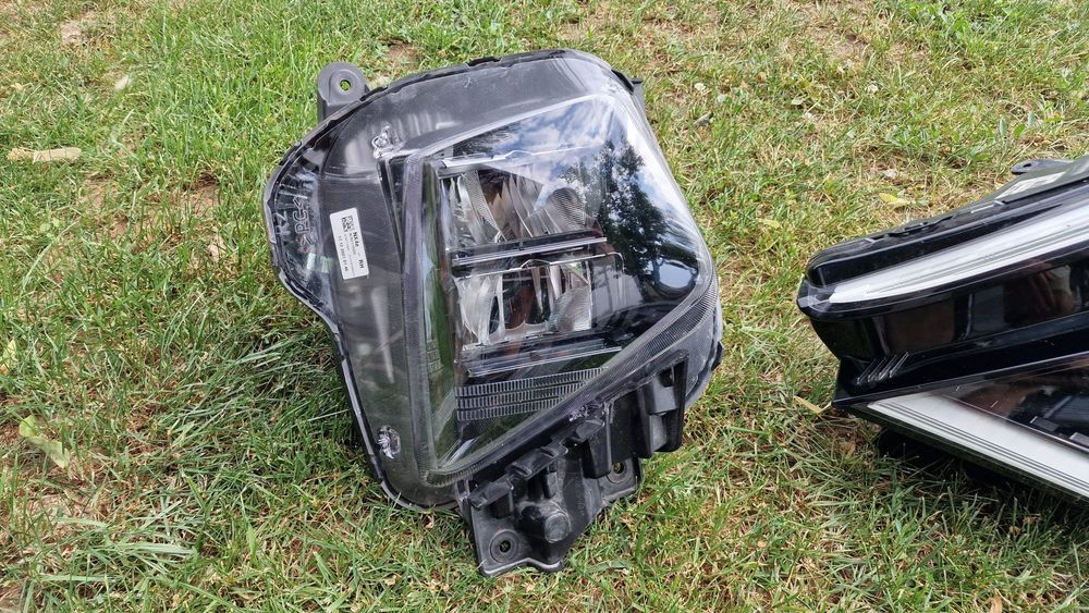 Far faruri stanga dreapta renault captur , hyundai tucson 4 nx4 led , citroen c4 full led dupa 2020 , Peugeot 2008 , 208 led dupa 2019