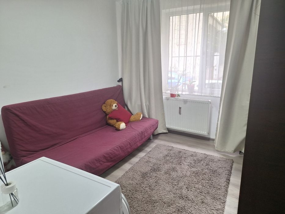 Proprietar-apartament 4 camere