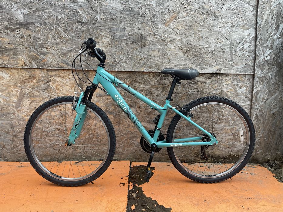 Bicicleta cadrubdama apollo entuce roti 26”