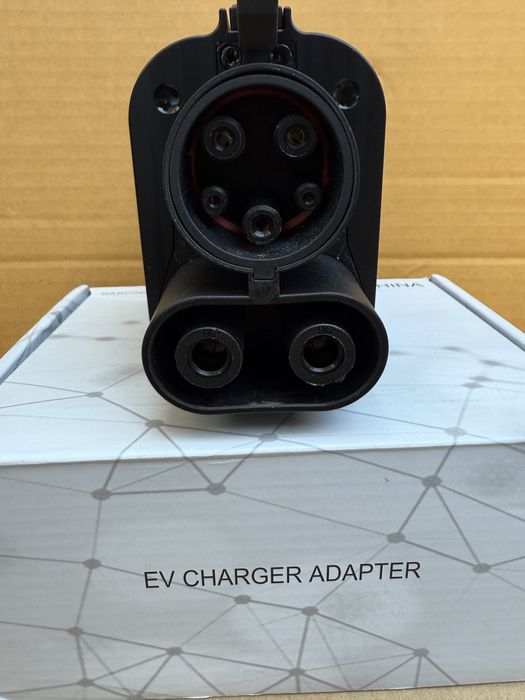 Адаптер CCS 2 към CCS 1