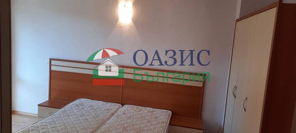 Осем двуетажни къщи в село Рогачево, Балчик, близо до Албена, площ на