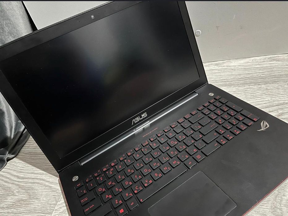 Ноутбук Asus Rog i7