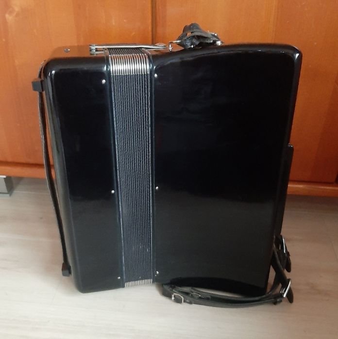 Parrot 120 bass(Hohner,Weltmeister)