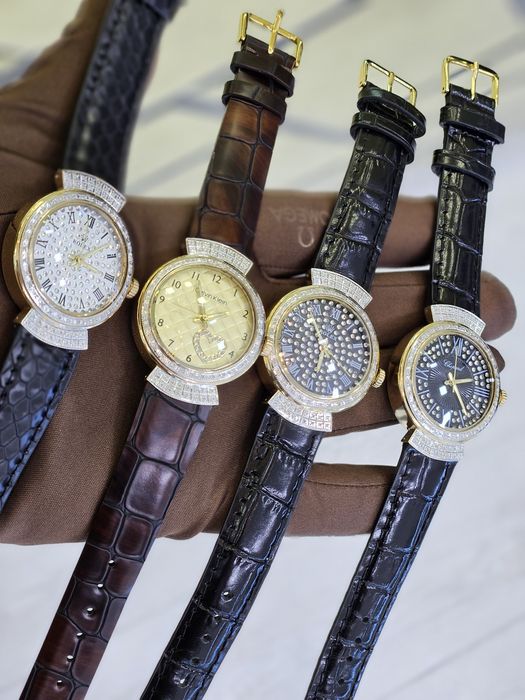 Новиночки 2024 года Женские модели с бриллиантиками на золото 585 проб