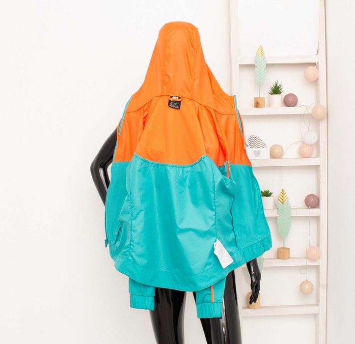 Nike оригинално дамско яке с качулка ветровка горница XS