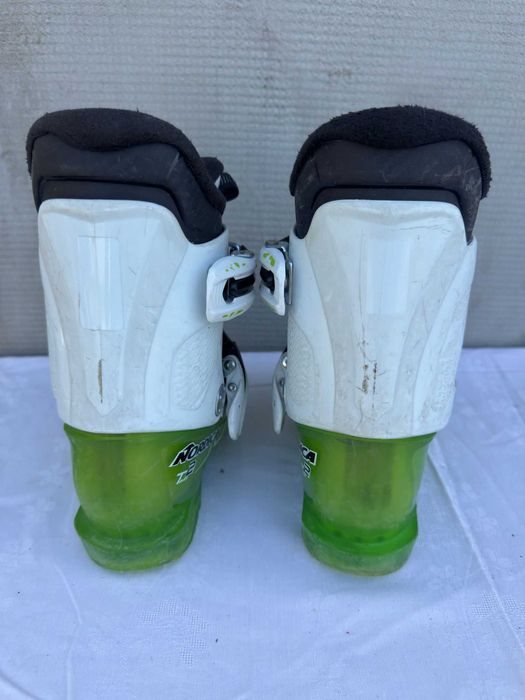 Clapari ski schi copii Nordica T2 marime Eur:27 Mondo:17.5