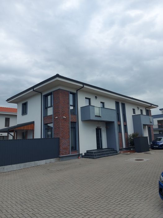 Persoană fizica !!!vand  Duplex  finisat mobilat LUX pe strada Iazului