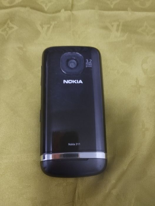 Assalom alekum Telefon Sotiladi Original Nokia asha 311