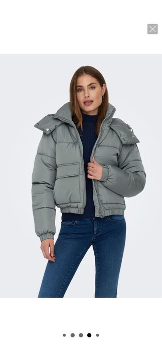 Зимно яке с качулка