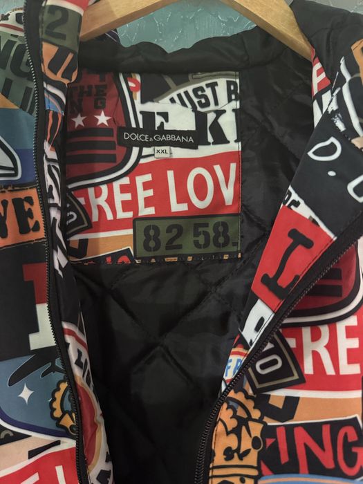 Лот от мъжки маркови якета