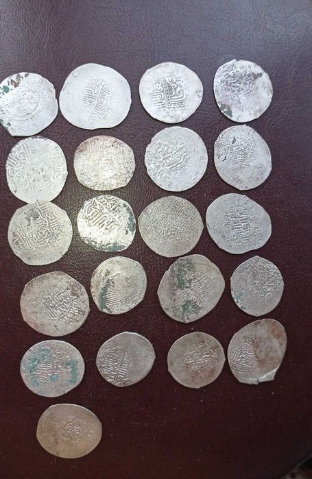 qadimiy kumush tanga sotiladi
sotiladi