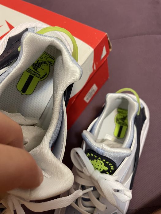 Nike Air Huarache, mărimea 44, noi cu cutie
