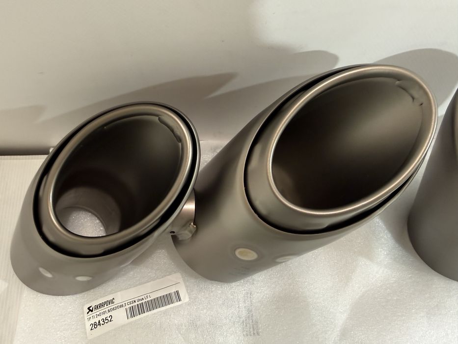 Tips/tips uri evacuare Akrapovic Lamborghini Urus 4ML253697/698
