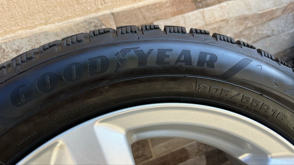 Джанти 16 5 x 112  + Зимни гуми 205/55/16 Good Year DOT : 2124