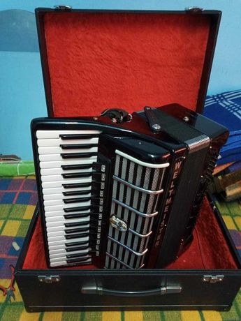 Airing Discovery Distraction Weltmeister Acordeon - OLX.ro - pagina 4