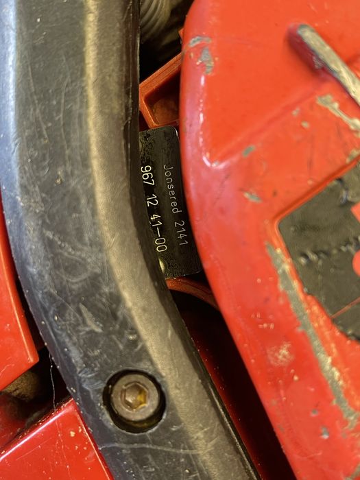 Бензинов верижен трион Jonsered 2141 TURBO