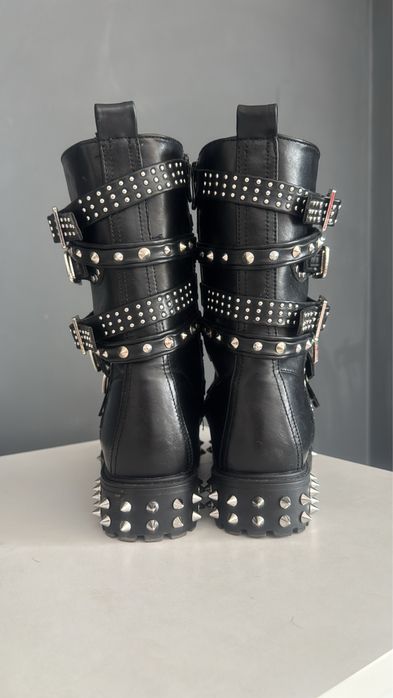 Уникални боти -нови