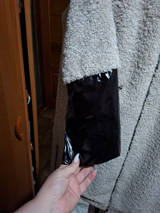 Продам куртку до колена