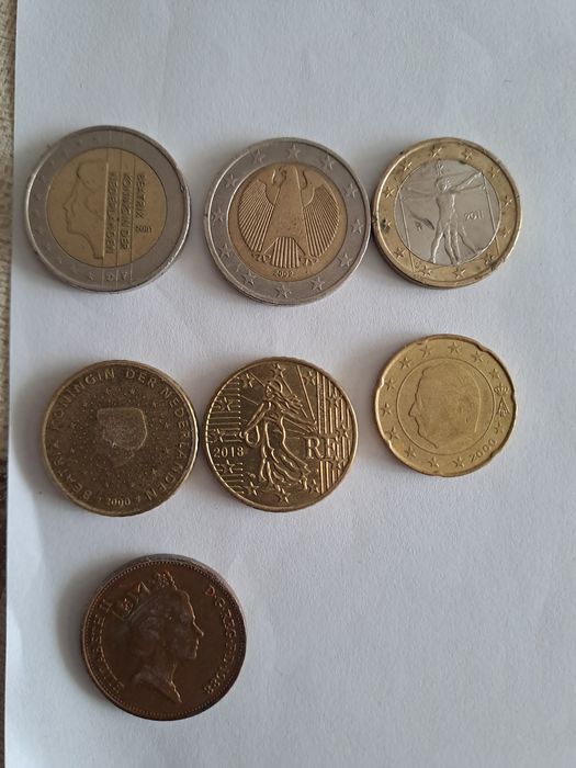 De vânzare diferite monede  în stare buna