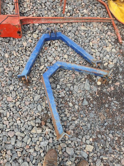 Prindere in 3 puncte cu piston suport semanatoare paioase porumb