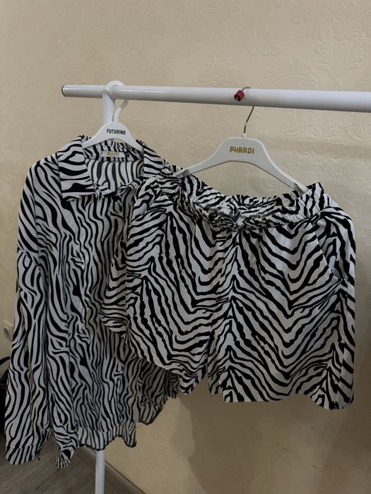 Много женских вещей