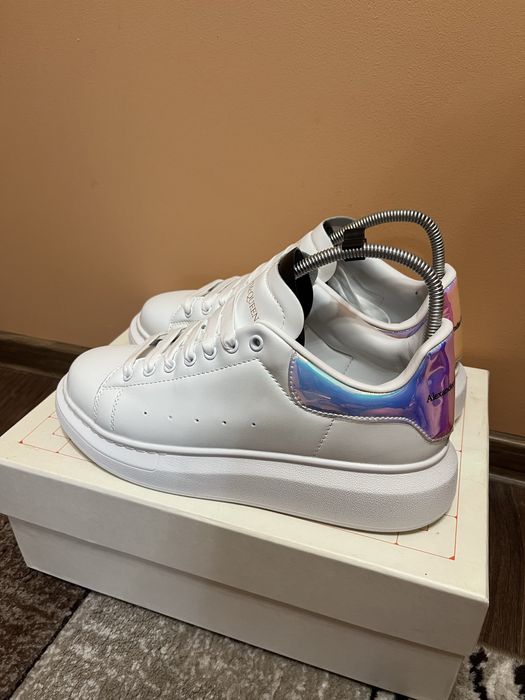 Vand Alexander MCQUEEN