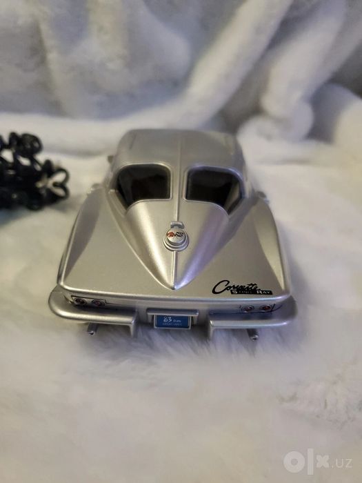 Масштабноя модель купе Chevrolet Corvette Stingray 1963