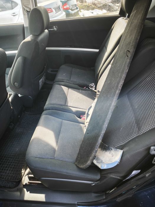 Piese din dezmembrari Toyota corolla verso 2,2 dcat 177 cai 2008