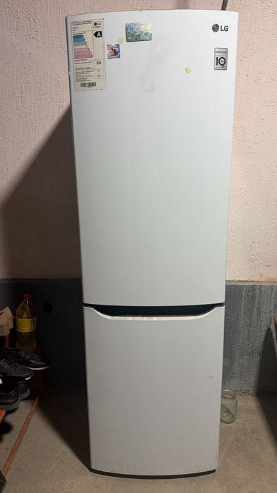 Холодильник LG сатылады