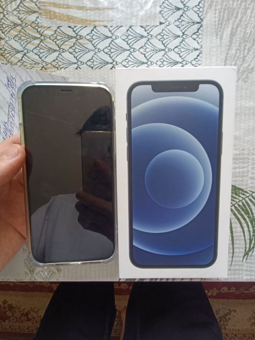 Айфон 12 с коробкой
