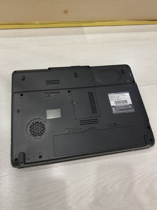 Продам ноутбук компьютер