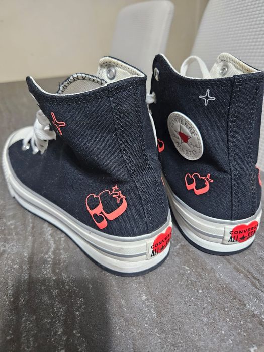 Converse Chuck Taylor All Star Y2K Heart