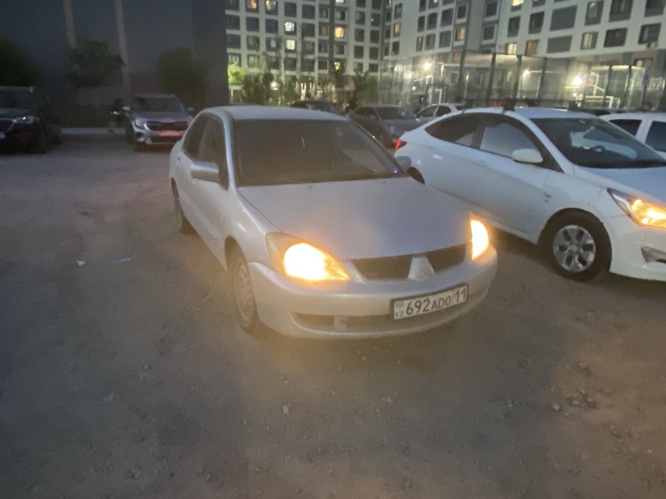 Продается Лансер 9, 2006 года