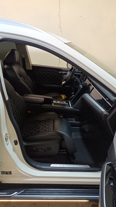 Nissan Venucia Star
