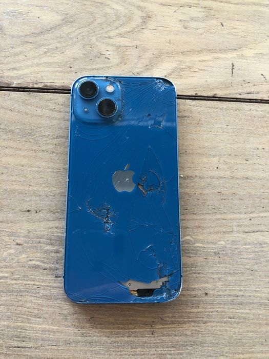 iPhone 13 blue 128gb