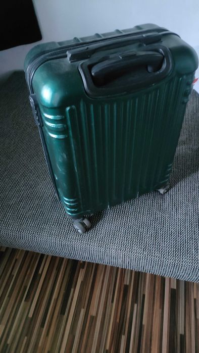 Troller vanzare - 55 cm inaltime x 27 latime x 20 adancime