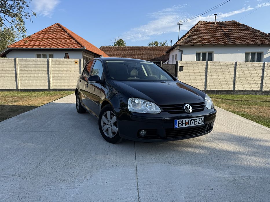 Volkswagen Golf 5 1.6 MPI BSE