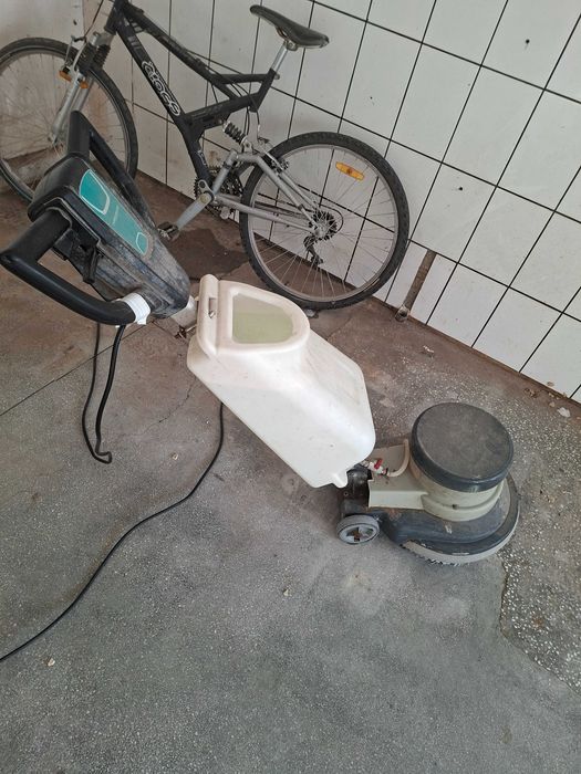 Vand spalatorie covoare