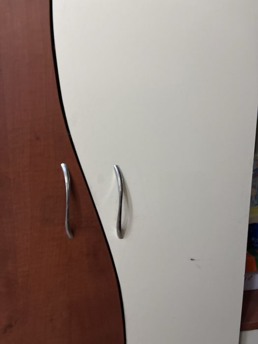 Прихожной шкаф б/у 65.000тг
