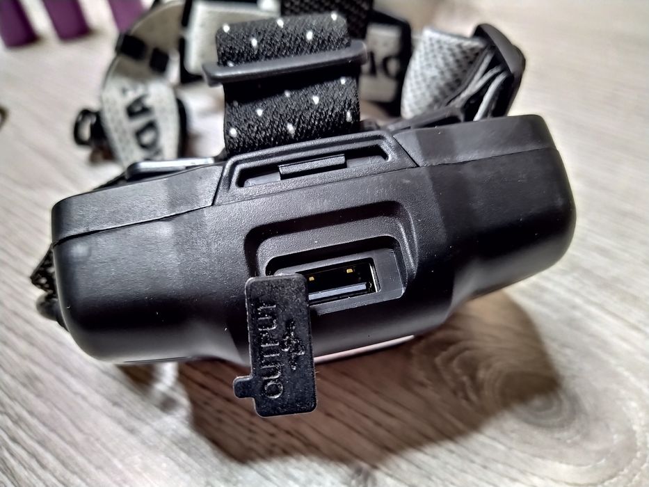 LANTERNA FRONTALA XHP90.2 Tip Proiector de Pus pe Cap Model Nou