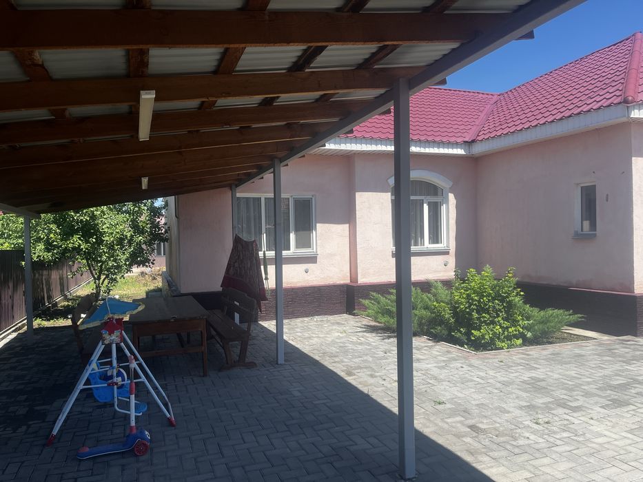 Продам большой дом район СЗЖР