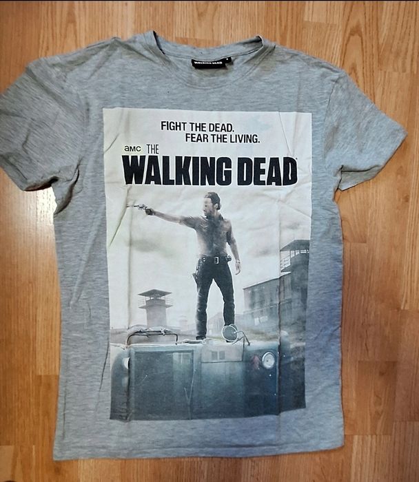 Tricou mărimea s