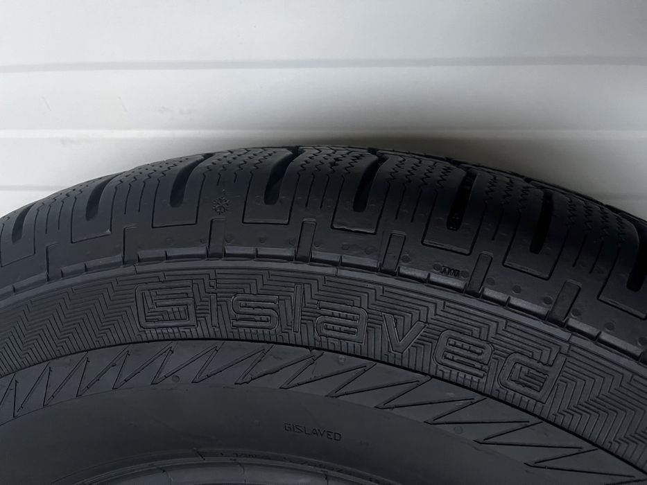 4бр зимни гуми 225/75/R16C/Gislaved Euro frost van/dot3622/9.0мм