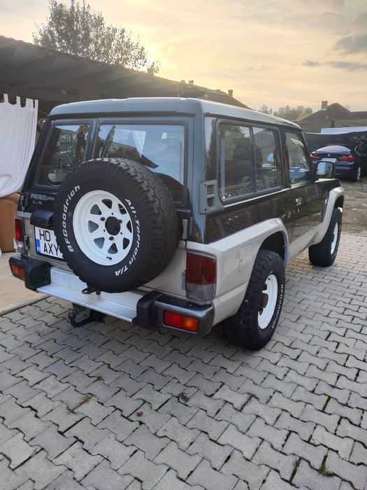 Nissan  PATROL Y60 LX