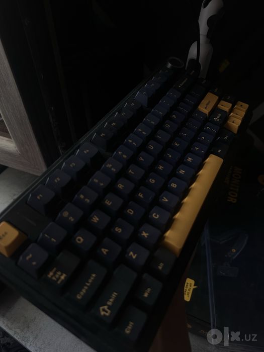 ПРОДАЮ!! AULA F75 — механическая игровая клавиатура | RGB | Hot-Swap