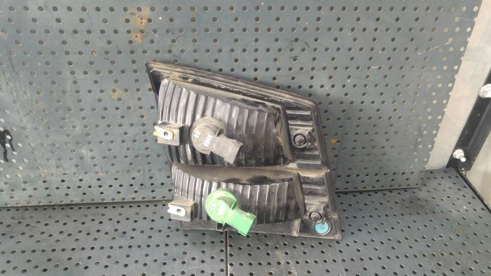 Stop tripla lampa dreapta haion dodge journey 04806368aa