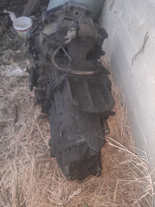 Продам коробку от ауди 100